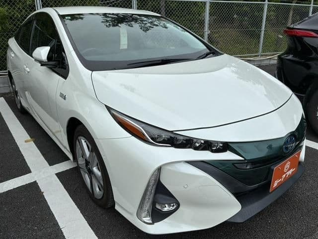 TOYOTA PRIUS PHV