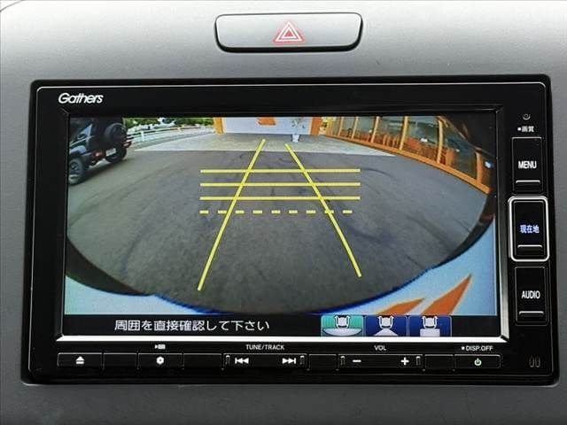 Car thumbnail 4