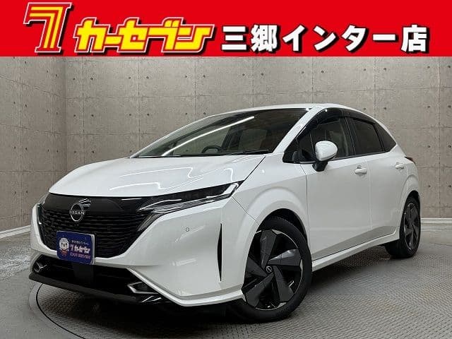 NISSAN AURA