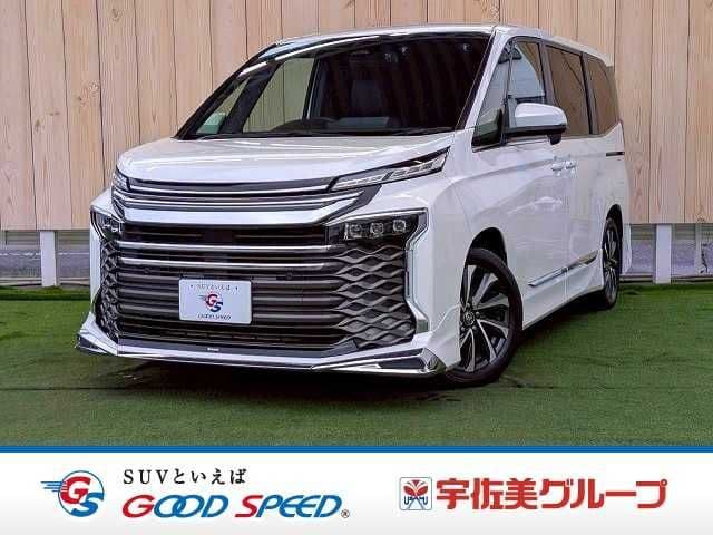 TOYOTA VOXY HYBRID