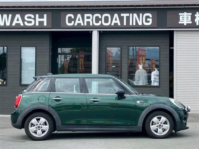 Car thumbnail 4