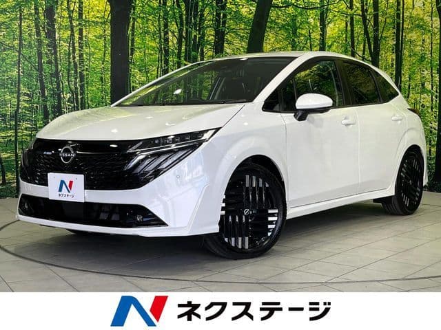 NISSAN AURA