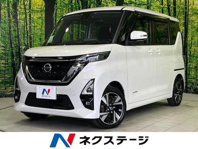 NISSAN ROOX 4WD