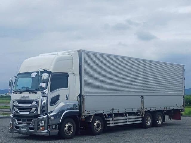 ISUZU