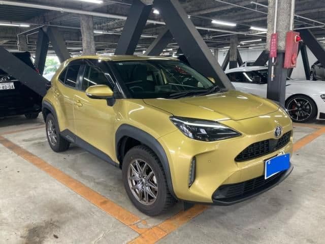 TOYOTA YARIS CROSS