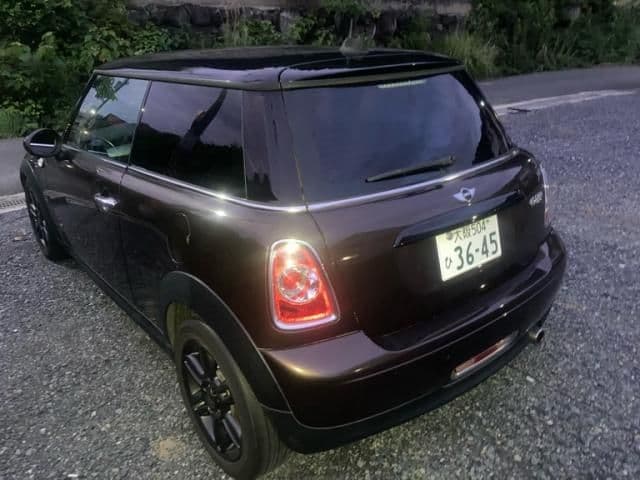 Car thumbnail 3