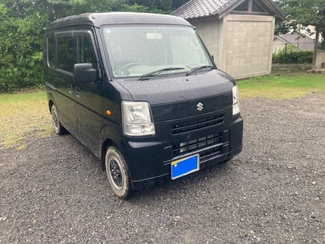 SUZUKI