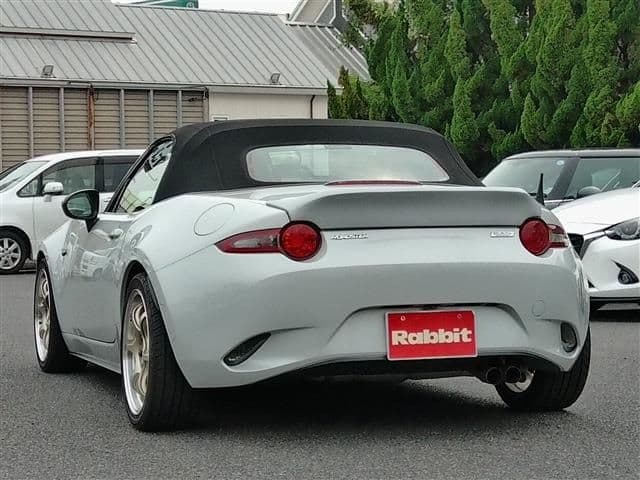 Car thumbnail 2