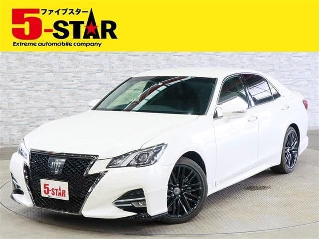 TOYOTA CROWN sedan