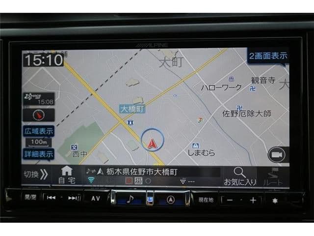 Car thumbnail 3