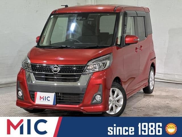 NISSAN