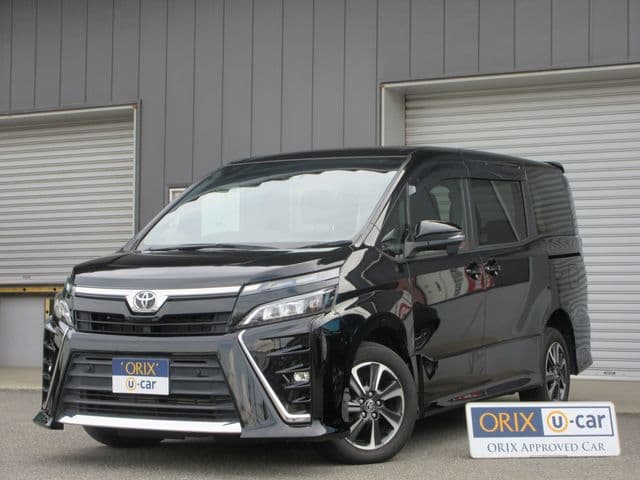 TOYOTA VOXY 4WD