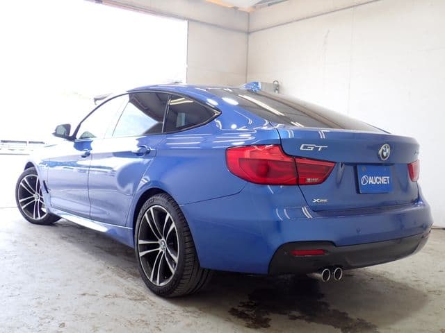 Car thumbnail 3