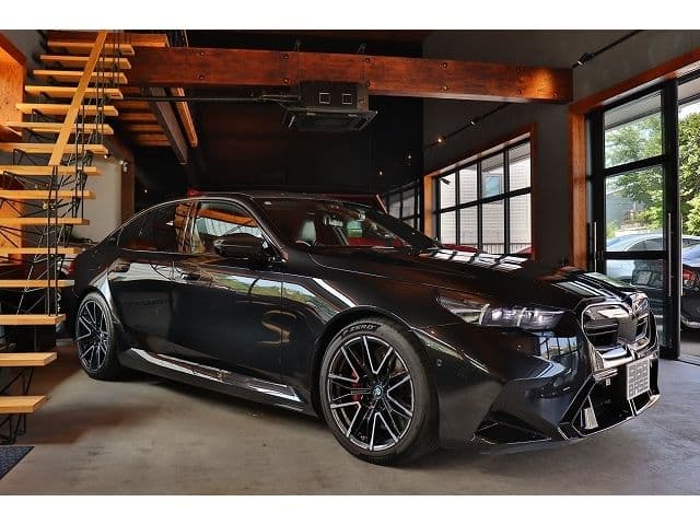 Car thumbnail 3