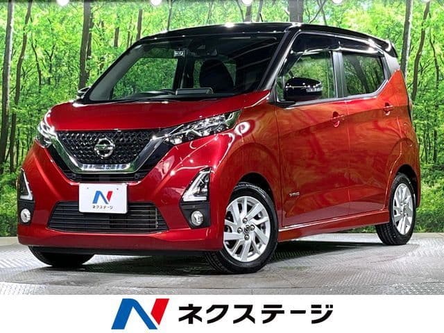 NISSAN