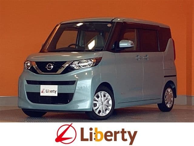 NISSAN