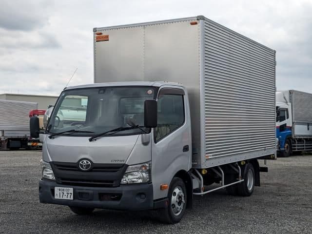 TOYOTA DYNA