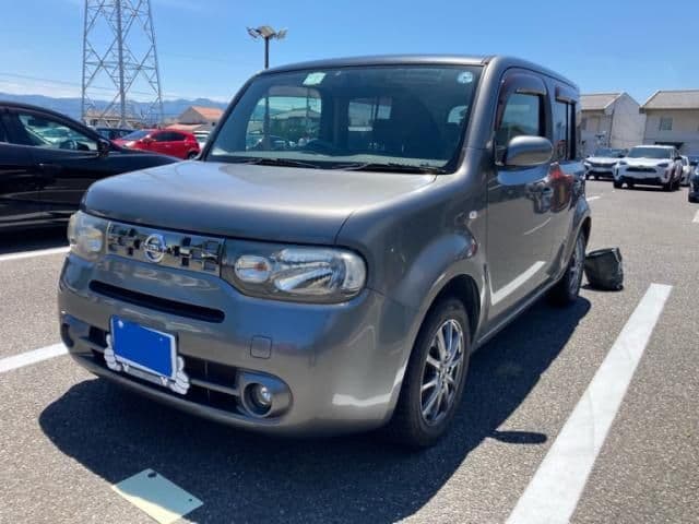 NISSAN