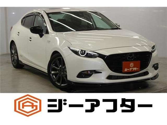 MAZDA AXELA sedan