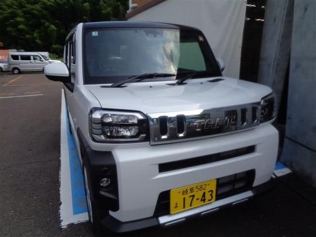Car image 1
