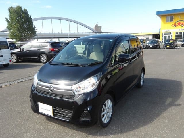 NISSAN