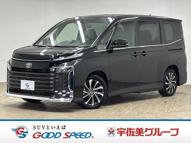 TOYOTA VOXY HYBRID
