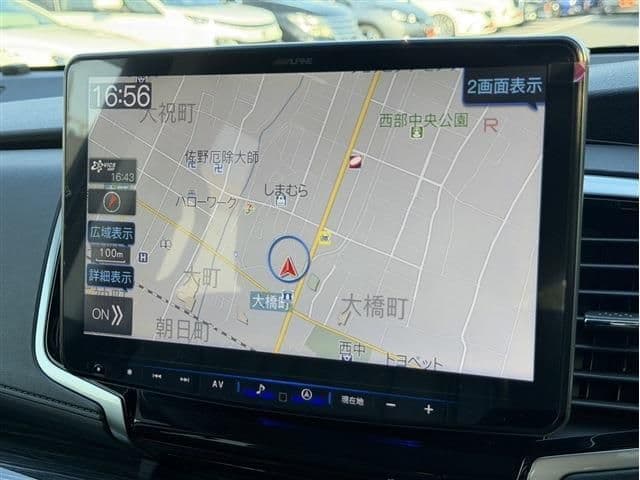 Car thumbnail 3