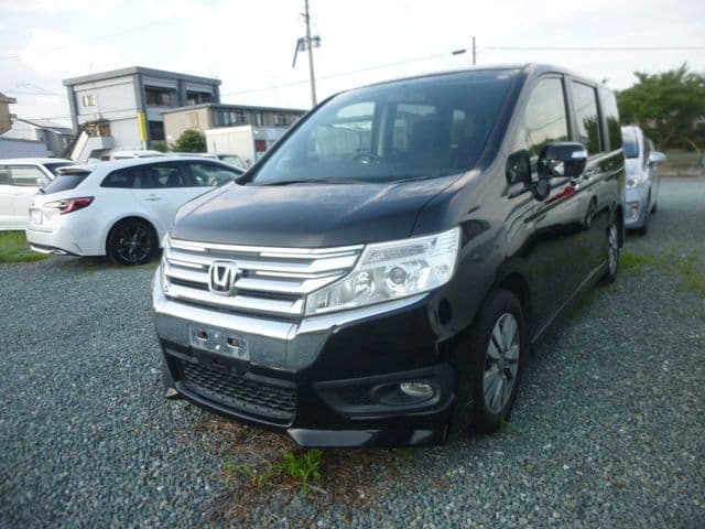 HONDA STEPWAGON SPADA