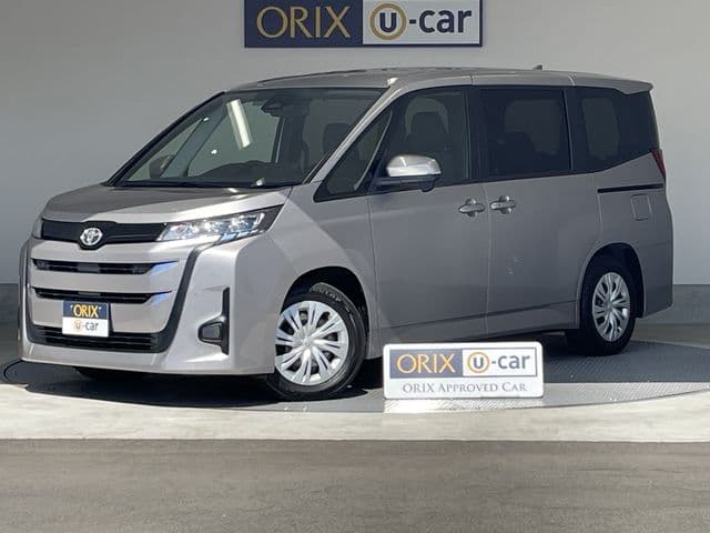 TOYOTA NOAH