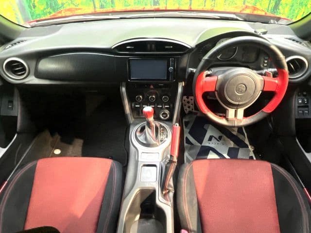 Car thumbnail 2
