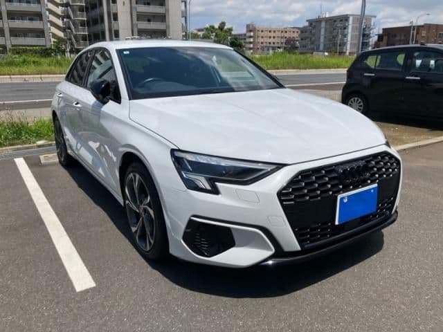 AUDI