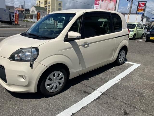 Car thumbnail 4