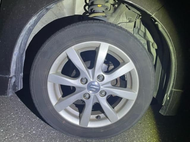 Car thumbnail 3