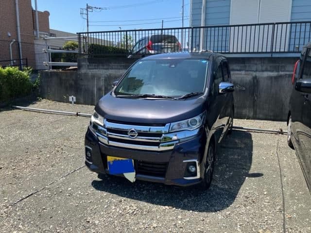 NISSAN