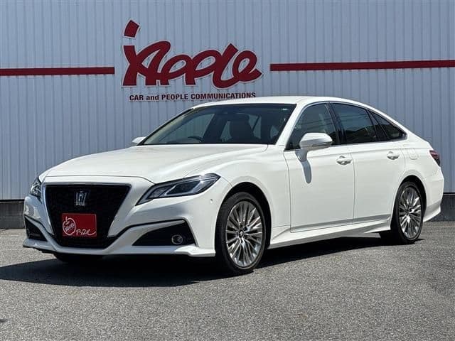 TOYOTA CROWN sedan