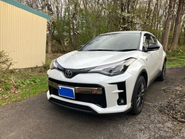 TOYOTA C-HR 4WD