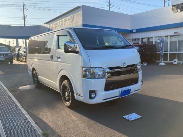 TOYOTA HIACE van 4WD