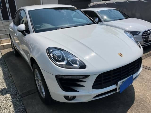 PORSCHE PORSCHE Macan