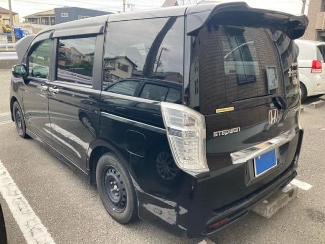 Car thumbnail 4
