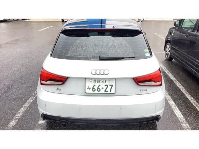 Car thumbnail 2