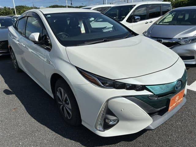TOYOTA PRIUS PHV
