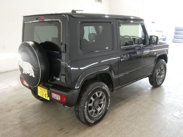 Car thumbnail 4