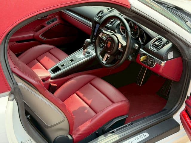 Car thumbnail 2