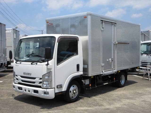 ISUZU ELF