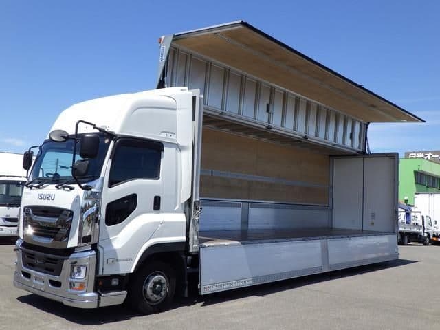 ISUZU GIGA