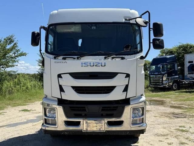 ISUZU