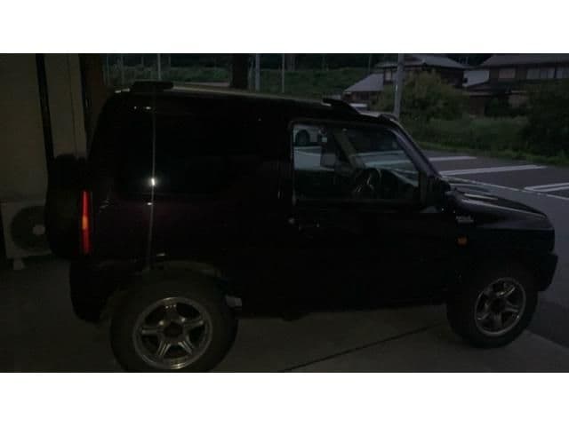 Car thumbnail 4