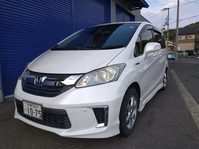 HONDA FREED HYBRID