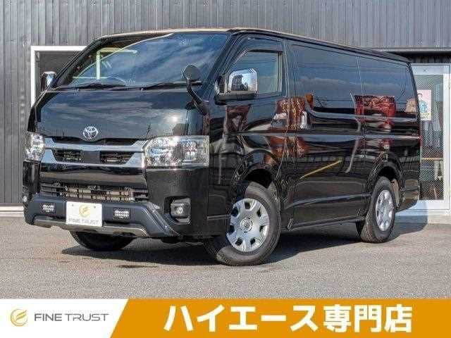 TOYOTA HIACE van 4WD