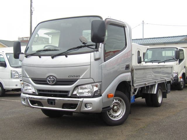 TOYOTA DYNA